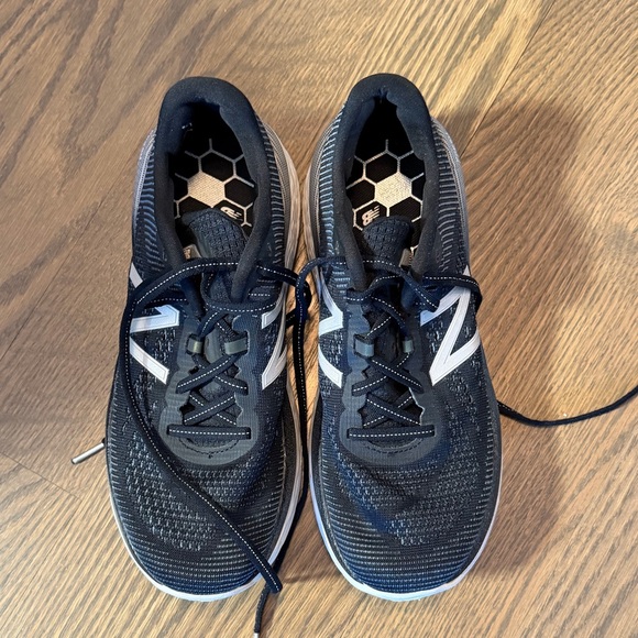 New Balance fresh foam MOR shoes - Picture 2 of 6